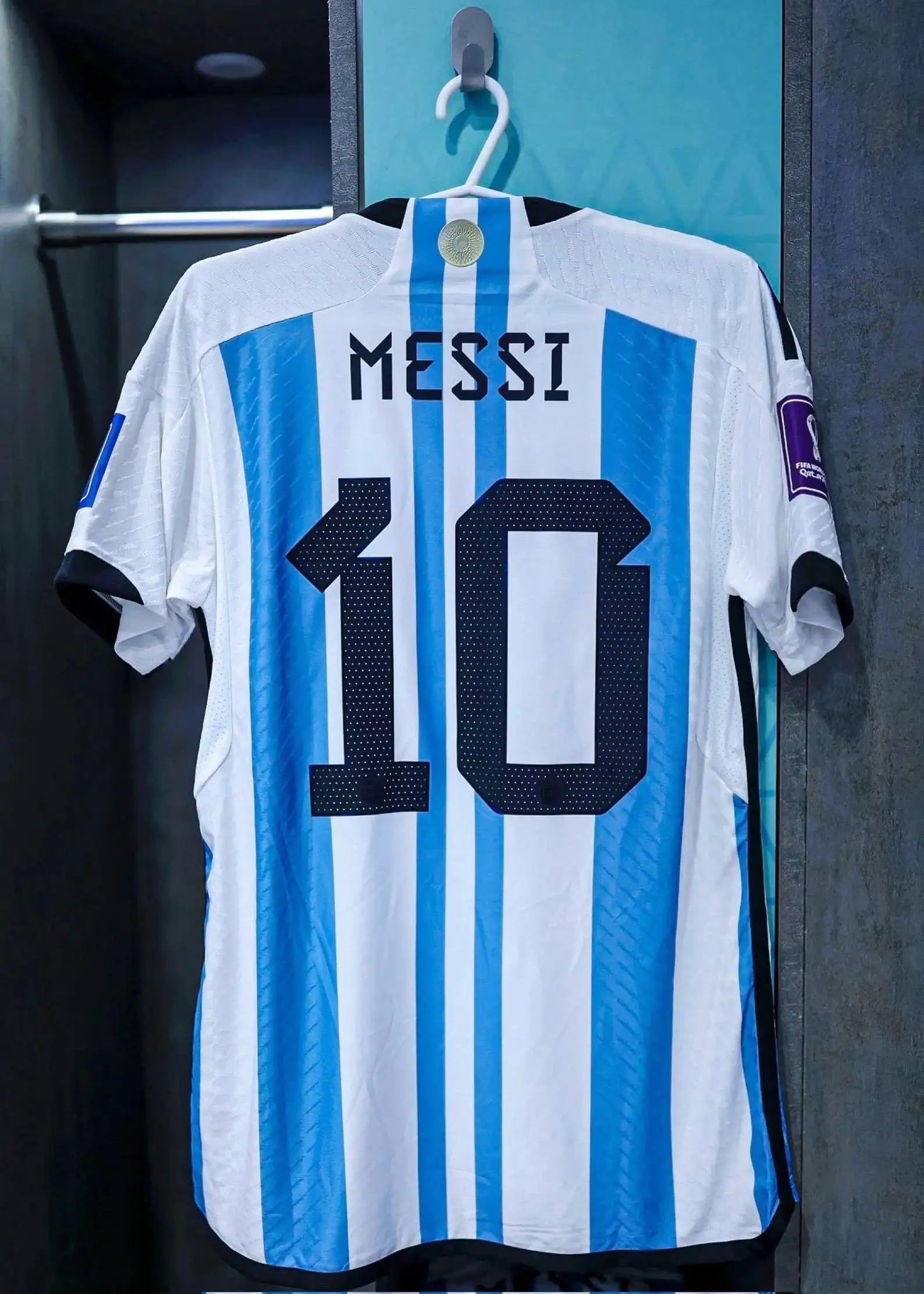 Camiseta local de Messi n.° 10 de la Copa Mundial de Fútbol 2022 de Argentina de primera calidad de Adidas
