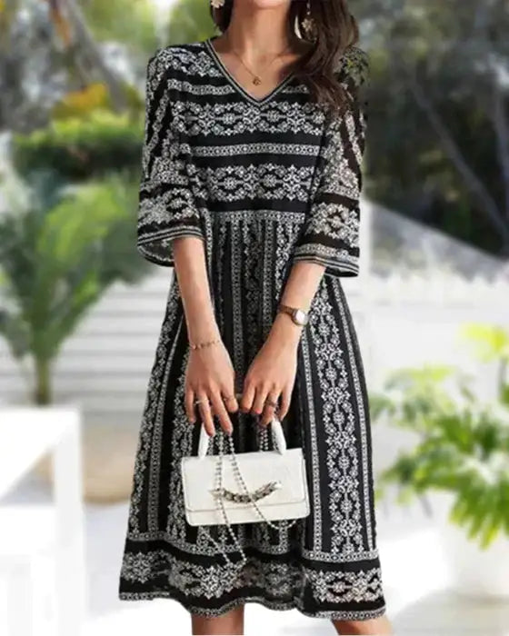 Vestido estampado con escote en pico