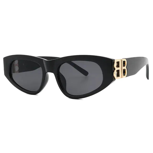 Gafas retro con lentes de color negro