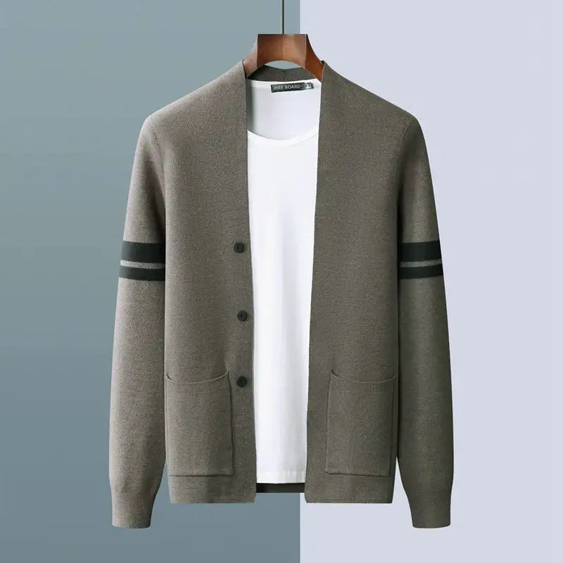 Cárdigan de lana merino Heritage Elegance