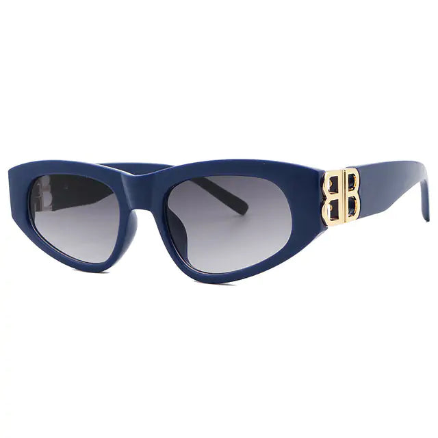 Gafas retro con lentes de color negro