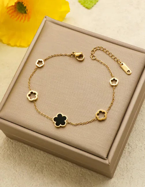 Pulsera ajustable de acero inoxidable LuxeClover