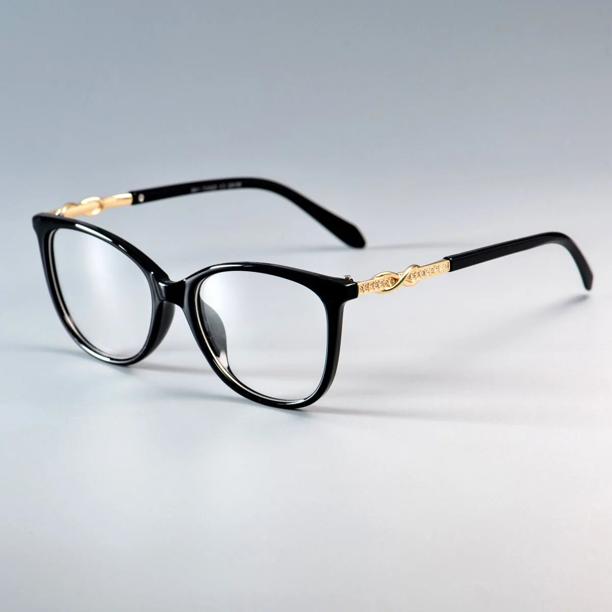 Gafas cuadradas de color caqui con forma de ojo de gato