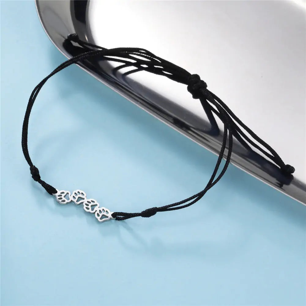 Pulsera de mano con forma de pata de animal
