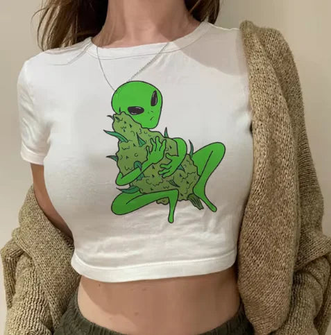 Camiseta corta con estampado de marihuana