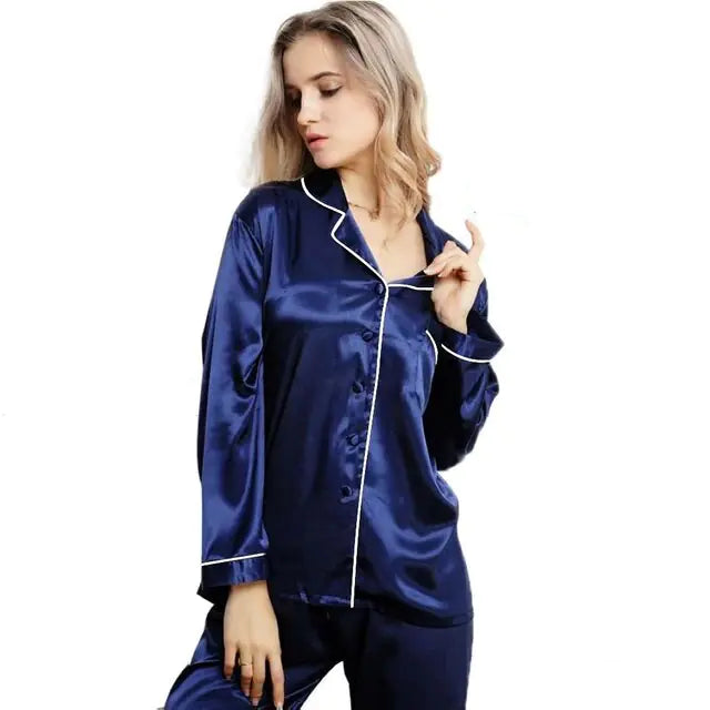 Nuevo conjunto de pijama de satén elegante e informal para mujer