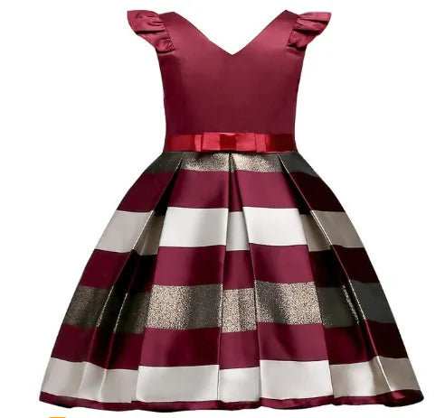 Vestido de niña con bordado de cuentas