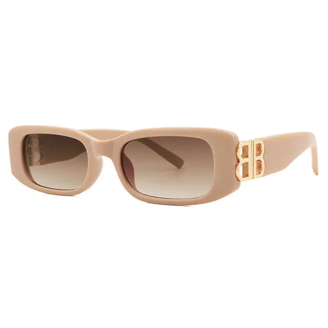 Gafas retro con lentes de color negro