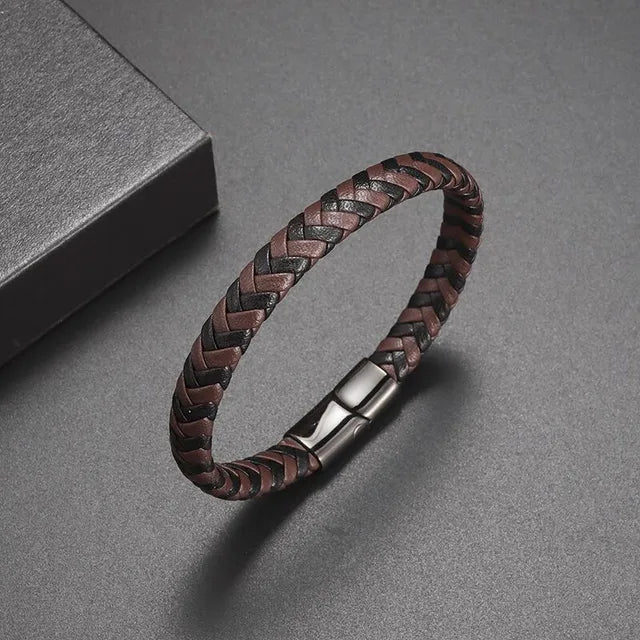 Pulsera clásica de cuero multicapa tejida a mano