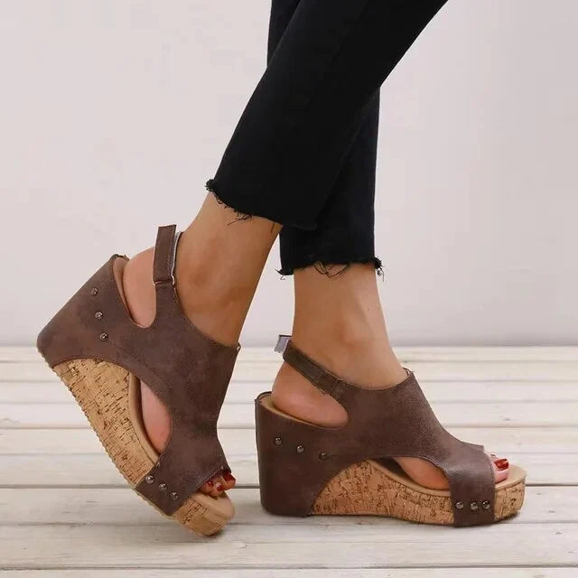Sandalias ortopédicas retro con tacón alto y plataforma