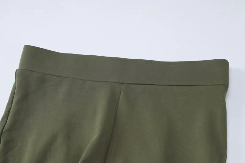 Conjunto de pantalones acampanados de canalé