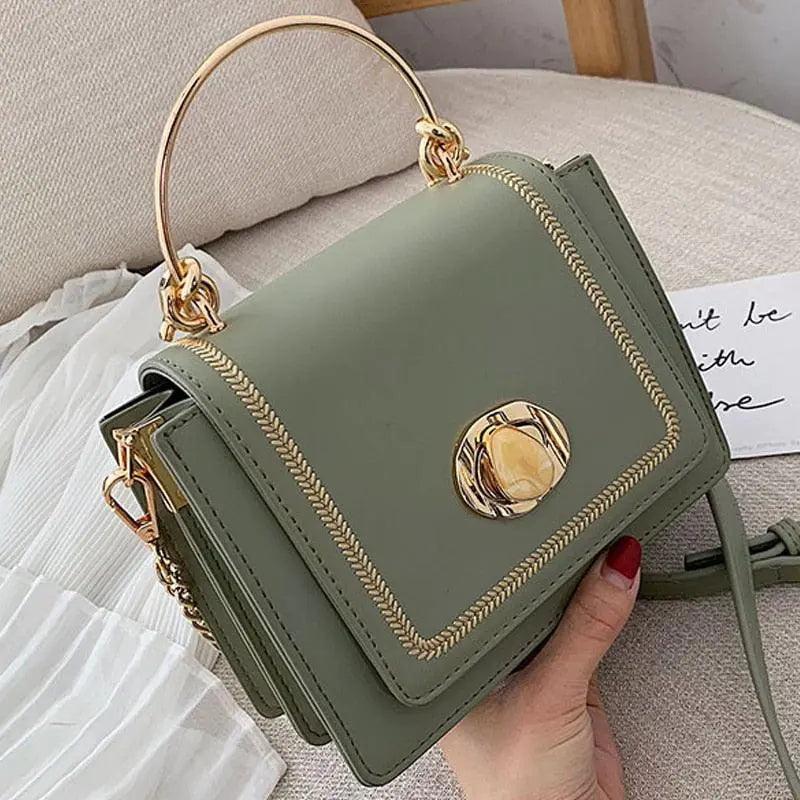 Bolso bandolera de estilo fashionista
