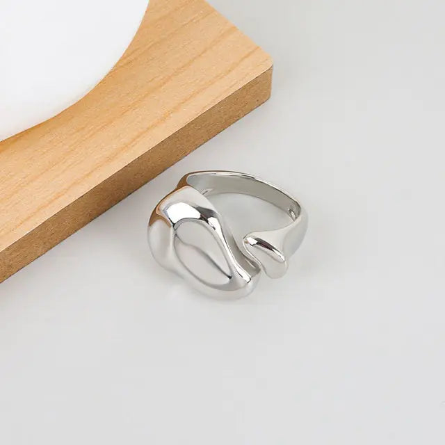 LIVVY Anillo abierto de ancho irregular de color plateado para mujer, nueva moda creativa, joyería vintage punk para fiestas, regalos
