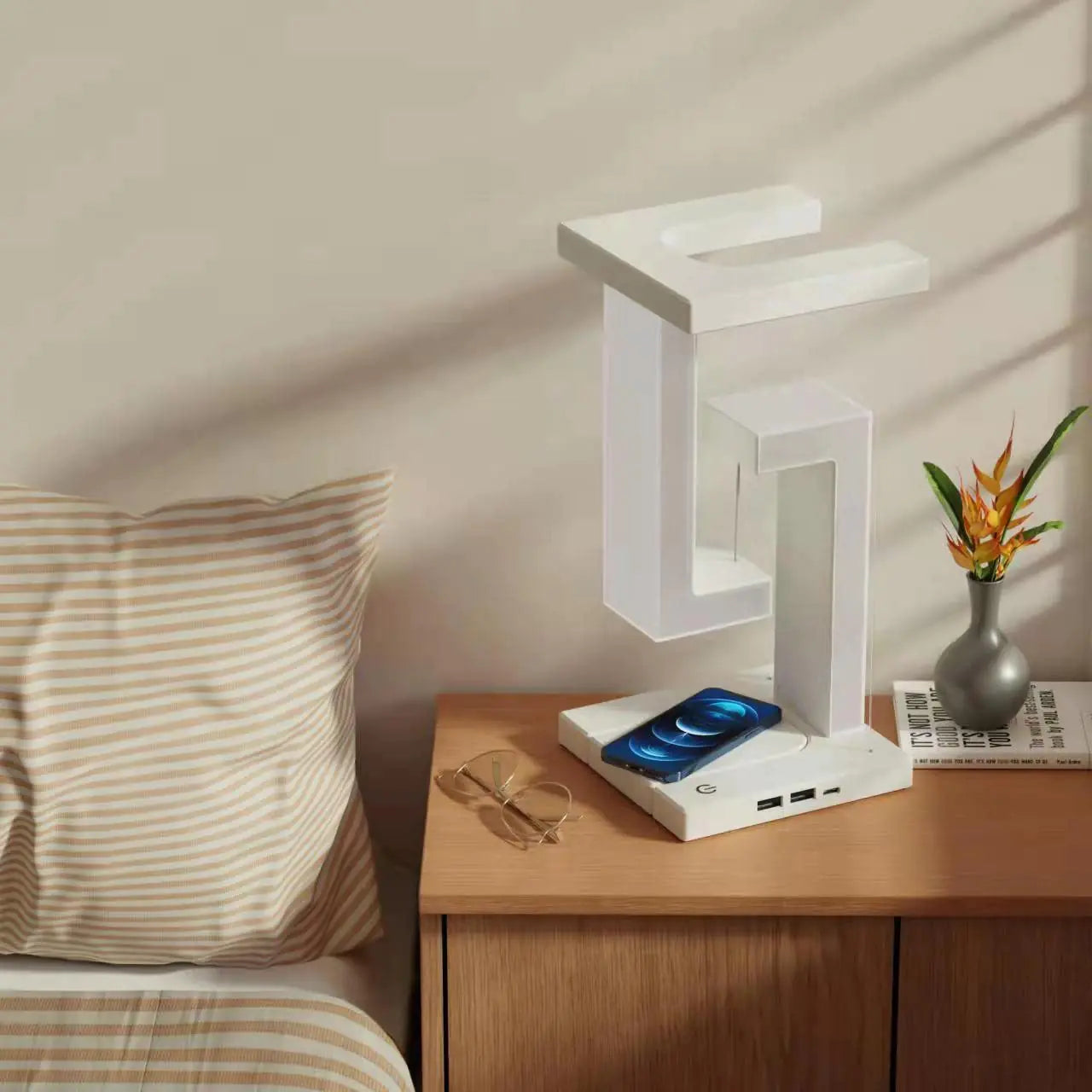 Lámpara de mesa colgante con carga inalámbrica para teléfono inteligente