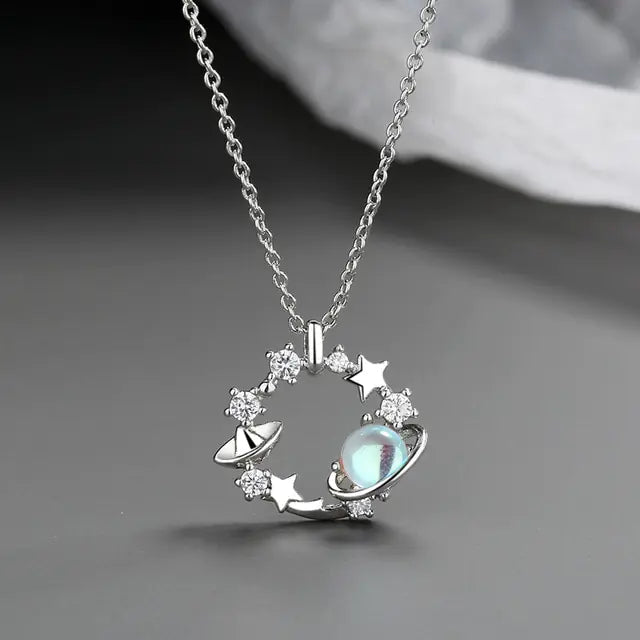 Collar de circonitas brillantes