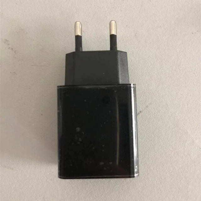 Reloj despertador digital con pantalla LED y 2 puertos de salida USB