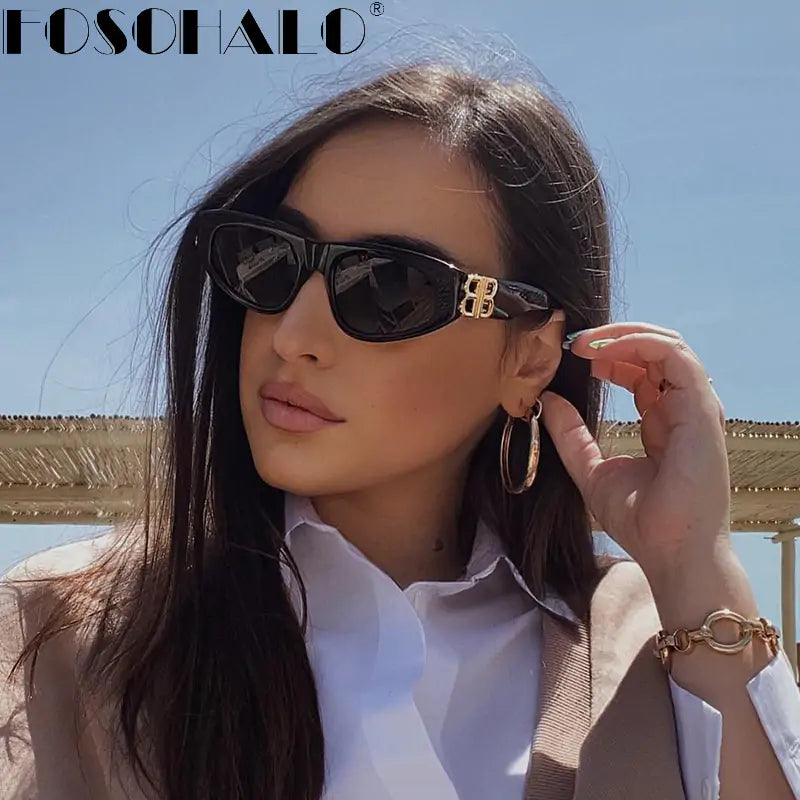 Gafas retro con lentes de color negro