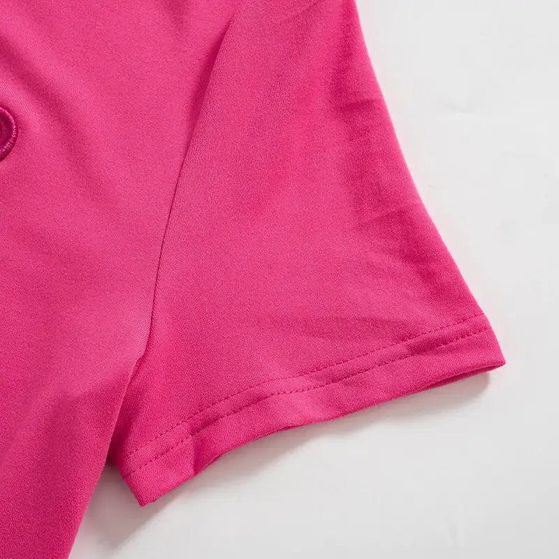 Vestido mini ajustado con bordado de corazones