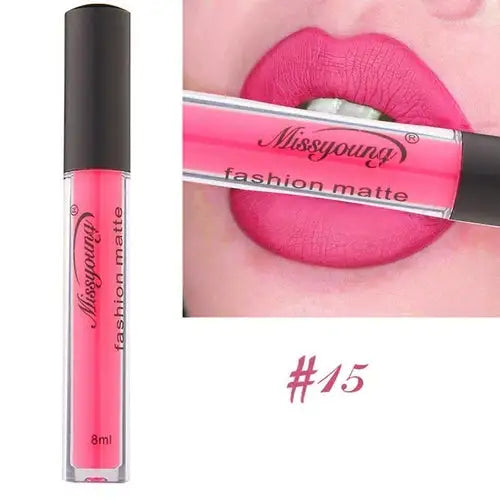 Lápiz labial mate de marca Makeup