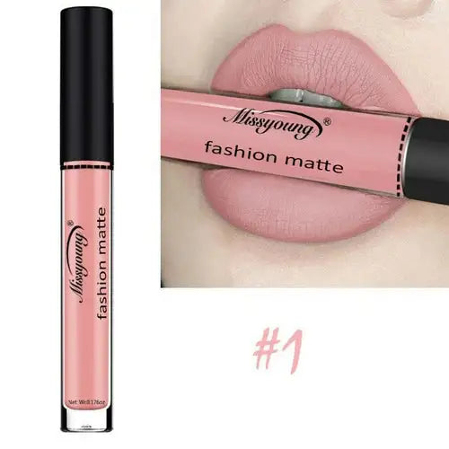 Lápiz labial mate de marca Makeup