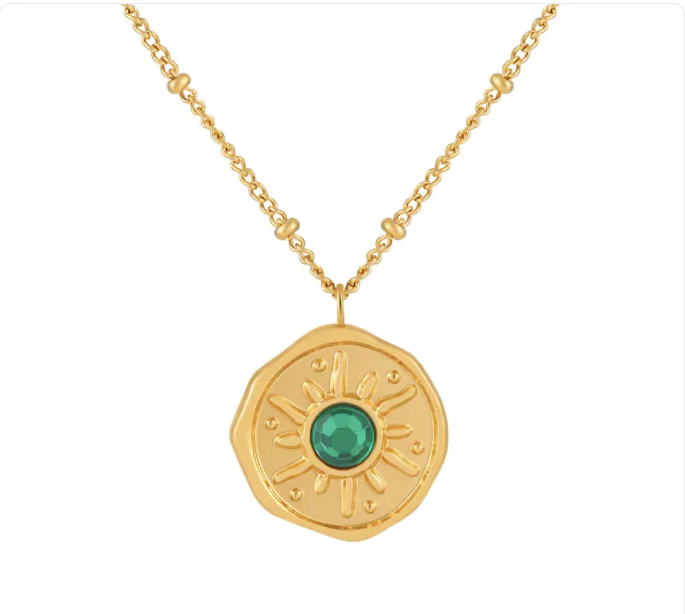 Cadena de clavícula de acero y titanio de lujo asequible: diseño elegante y duradero