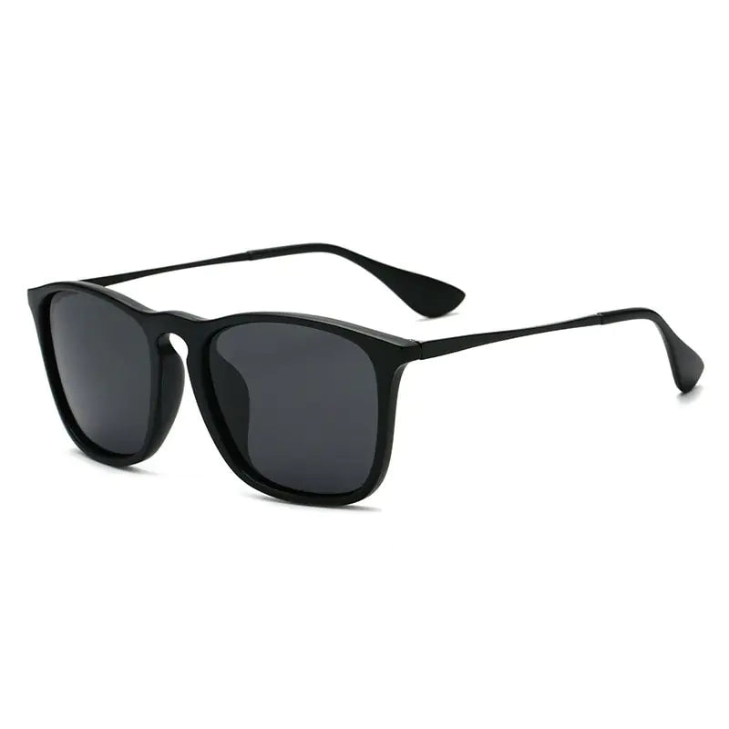 Gafas de sol clásicas con espejo negro