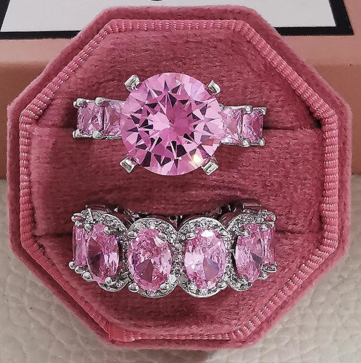 Anillo de compromiso con diamantes súper brillantes para mujer