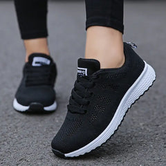 Comfortable Women's Sports Shoes