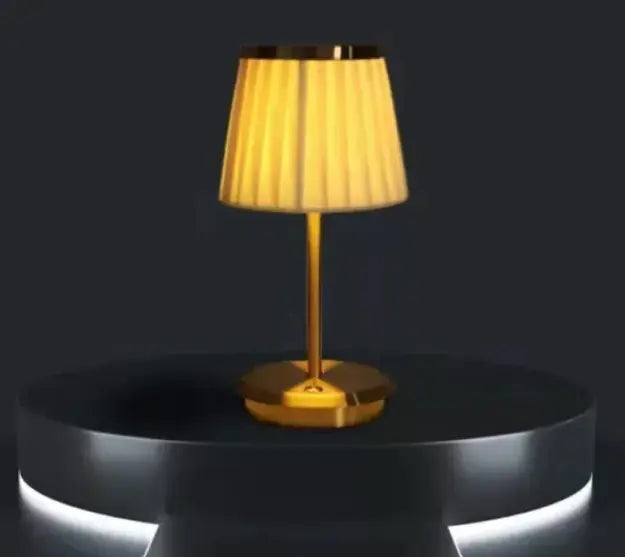 Lámpara de mesa antigua