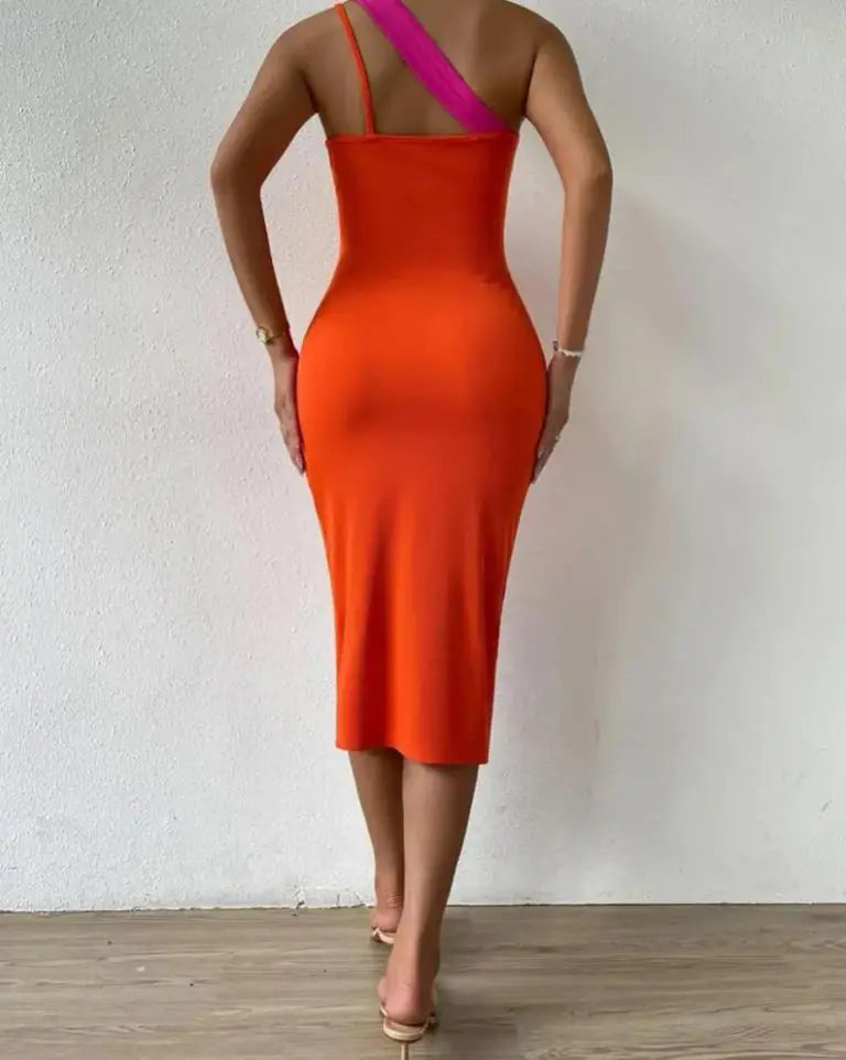 Vestido de verano con aberturas y diseño de patchwork