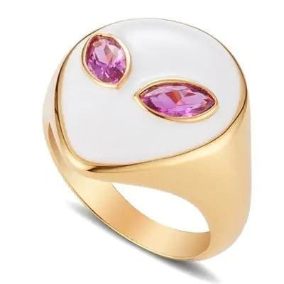Anillo extraterrestre sencillo y moderno