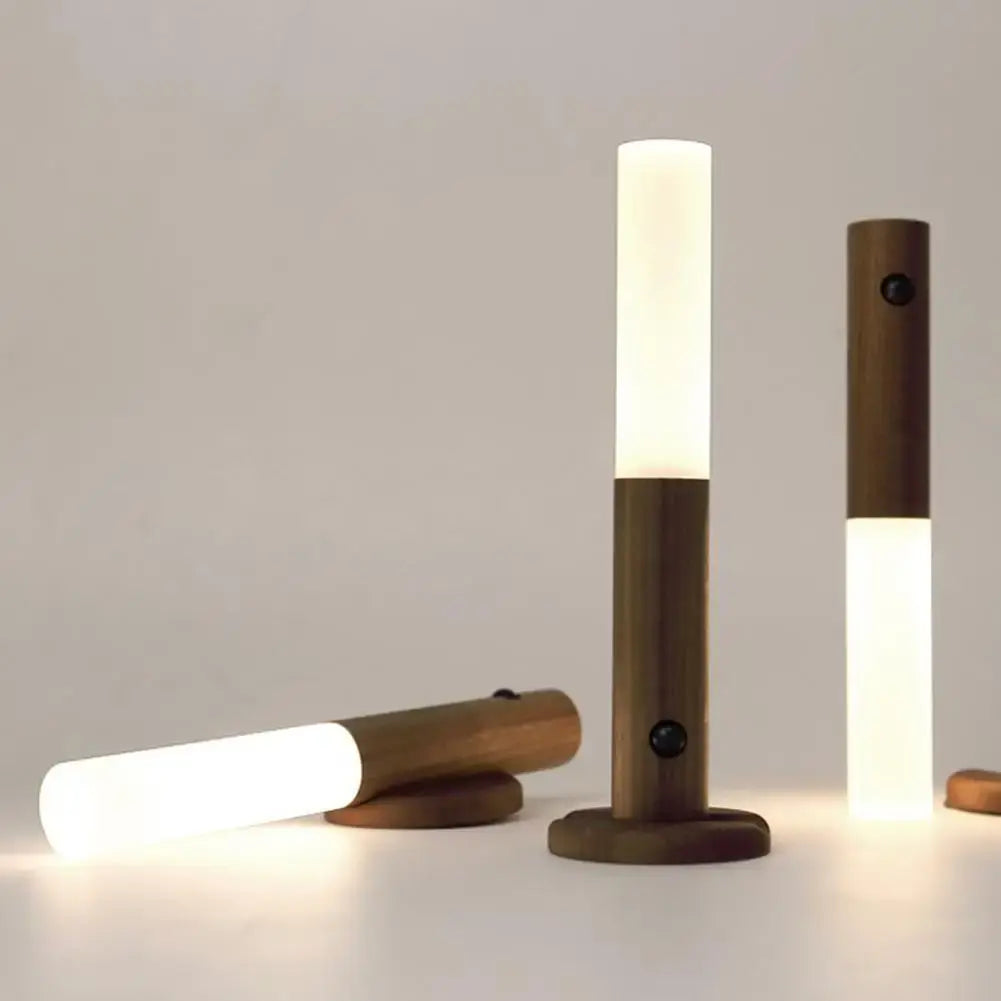 Luz LED nocturna de madera recargable para el hogar