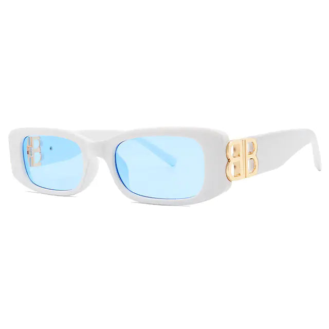 Gafas retro con lentes de color negro